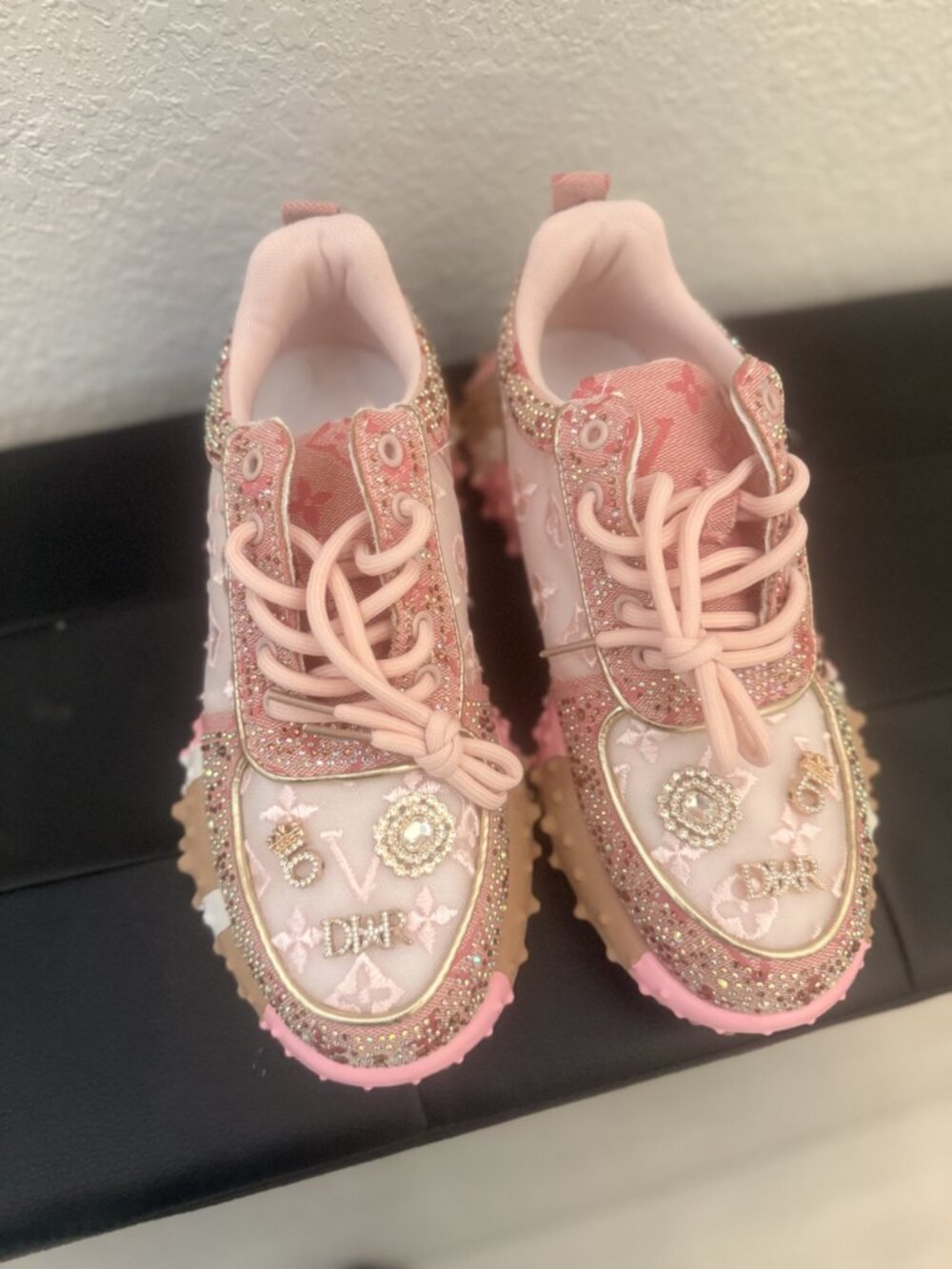 Custom Pink Bling Sneakers/Tennis Shoes BRAND NEW, Size 9.5 - Picture 3 of 3